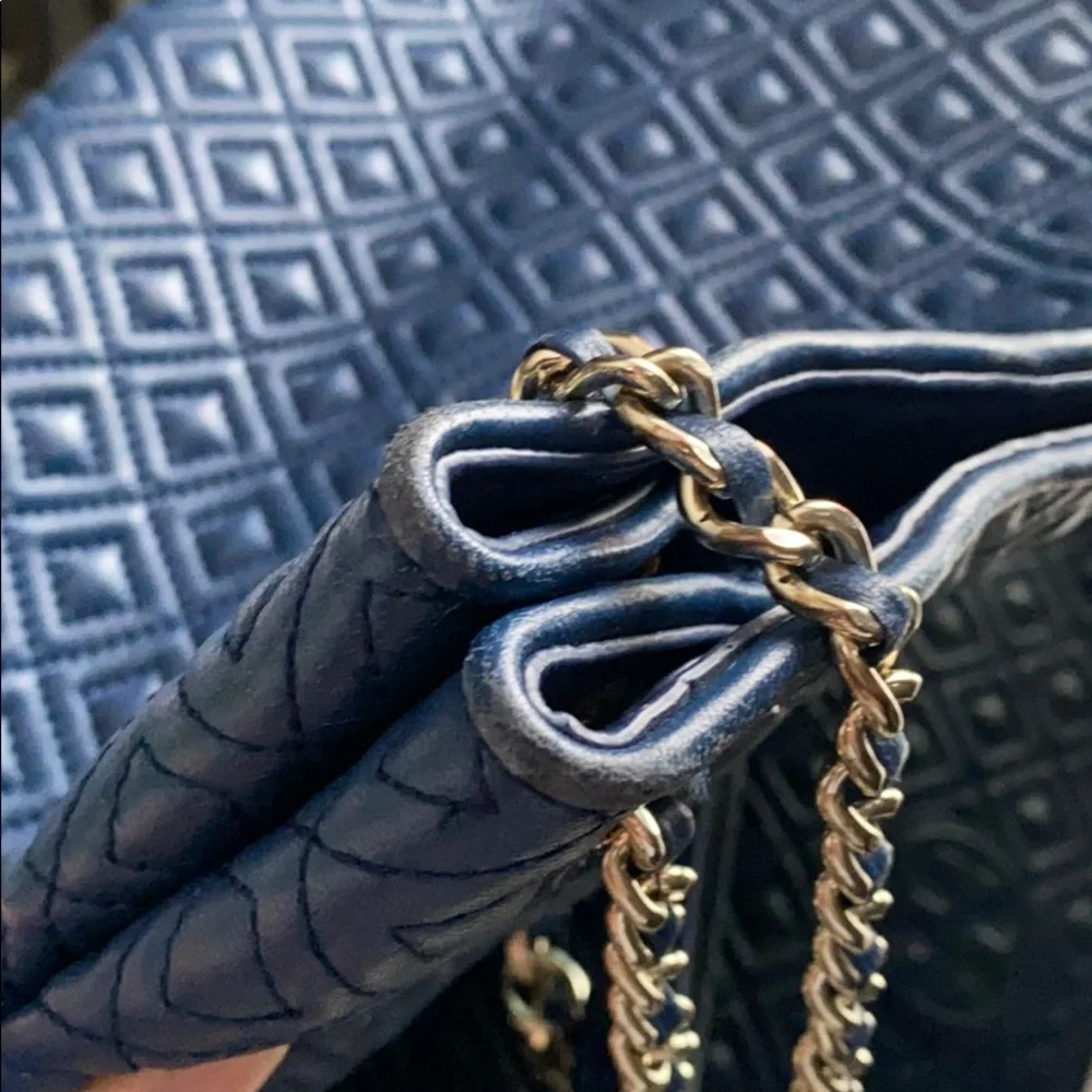 Tory Burch Quilted Diamond Tote - Navy Blue